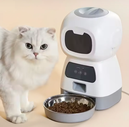 Dispensador Inteligente IA de Alimentos para Mascotas con Diseño Tipo Robot – Controla su alimentación a distancia